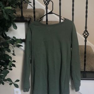 Long green dress/long sleeve T